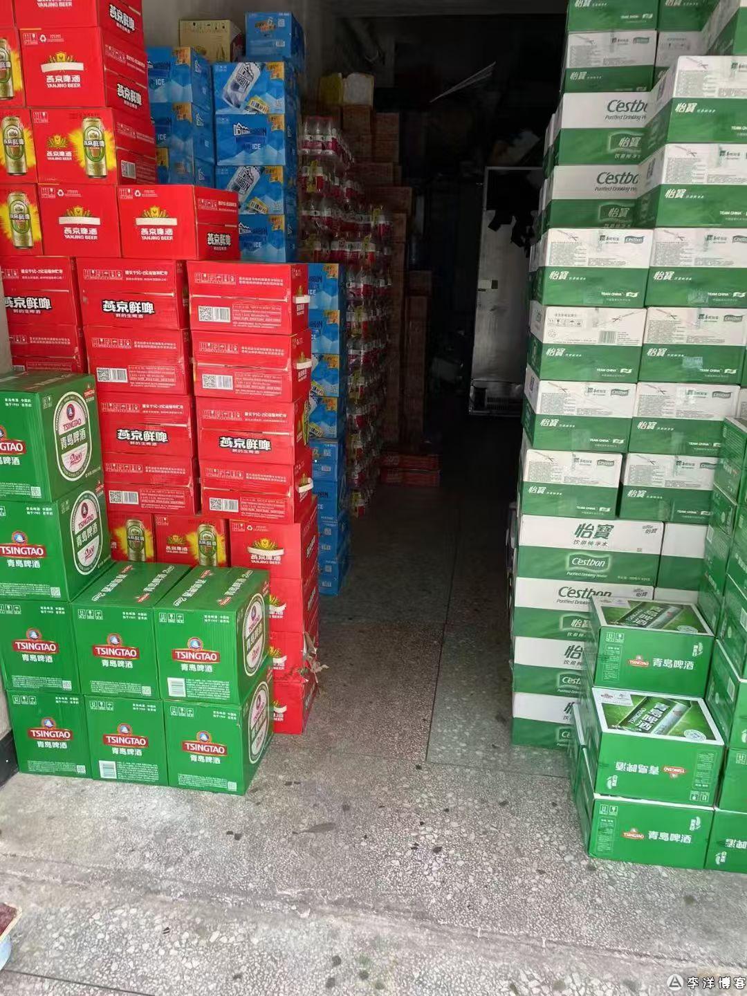 百色矿泉水瓶装水饮料批发；百色娃哈哈怡宝农夫山泉百岁山批发