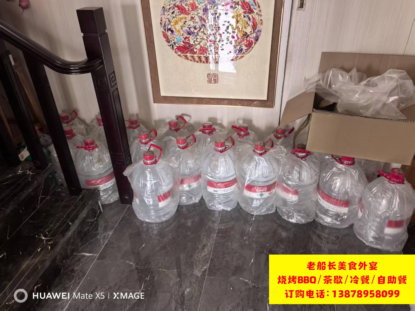 林芝矿泉水瓶装水饮料批发；林芝娃哈哈怡宝农夫山泉百岁山批发