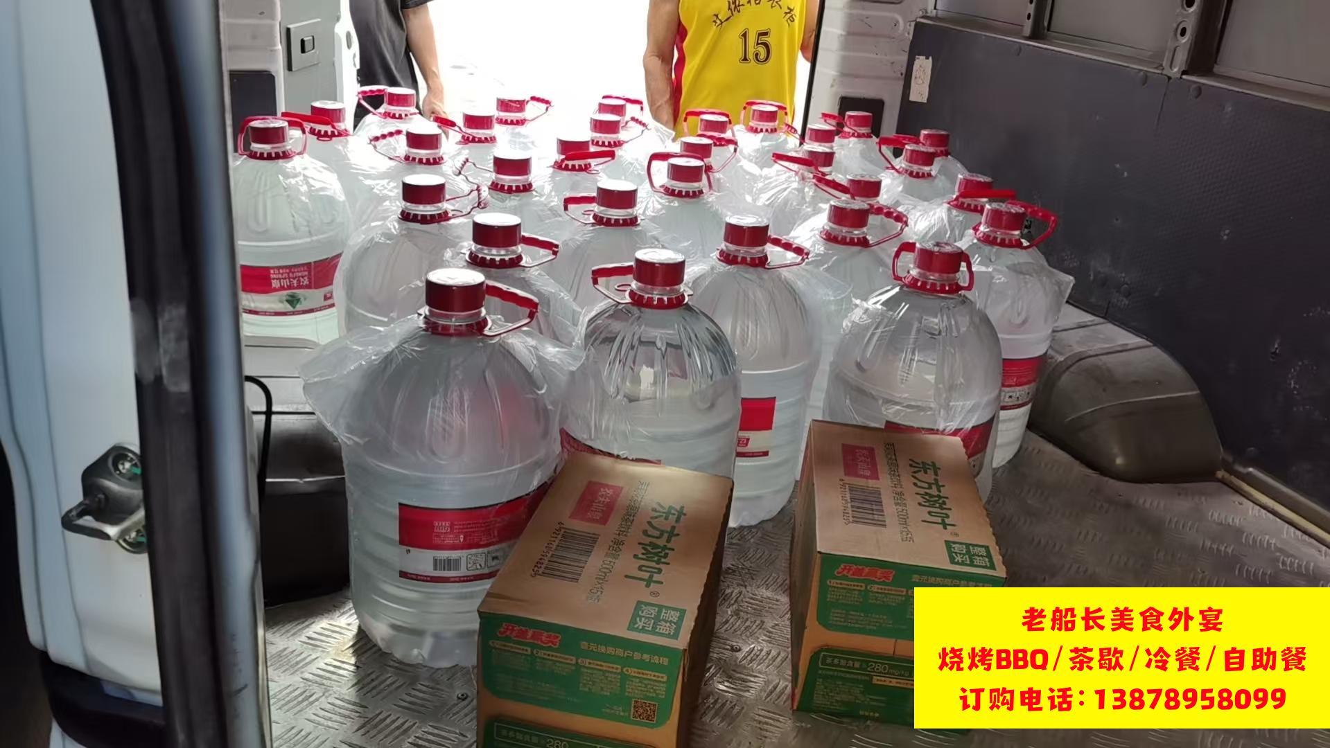 佳木斯瓶装水矿泉水饮料批发，佳木斯娃哈哈，怡宝，农夫山泉，百岁山全城配送，餐饮店商超一手货源